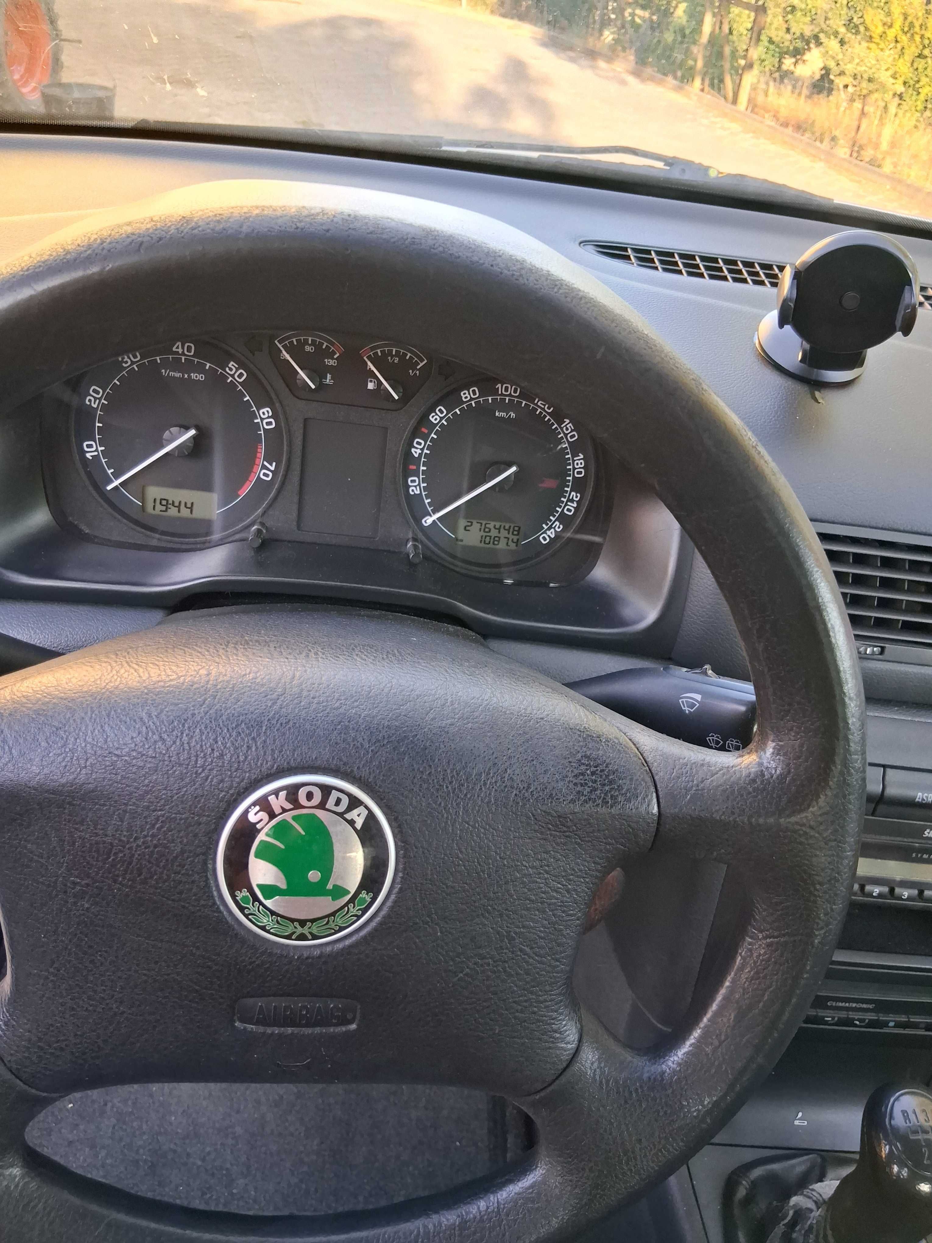 Skoda Octavia em muito estado