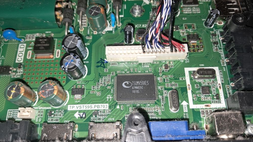 Bravis LED-32E2000 на запчастини