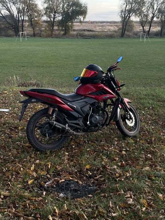 Продаж у звязку з переїздом.