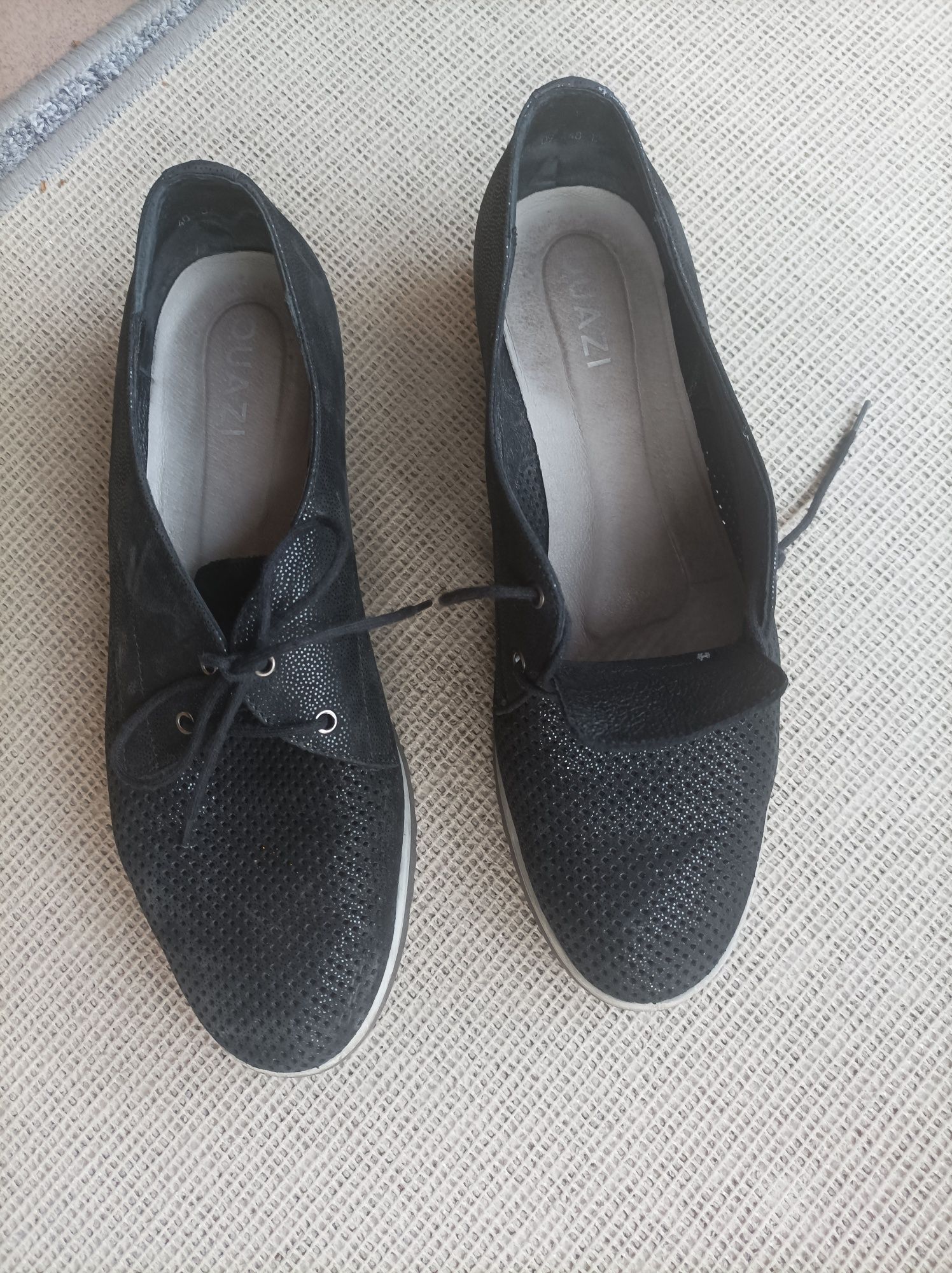 Buty czarne wiosenne 40 quazi