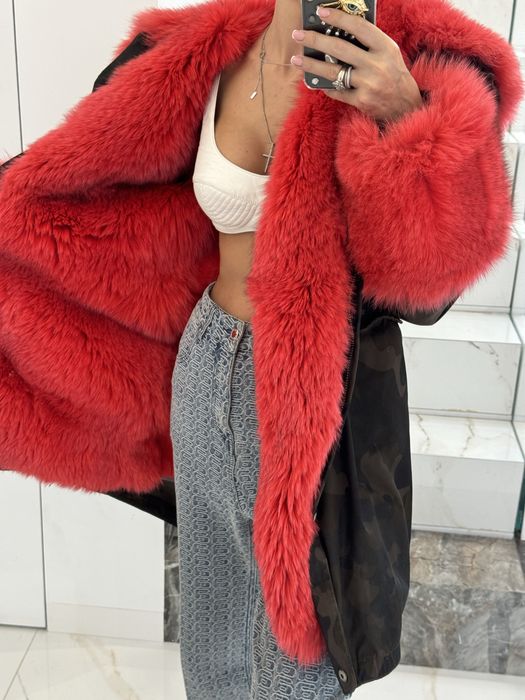 Очень красивая парка полностью натуральная