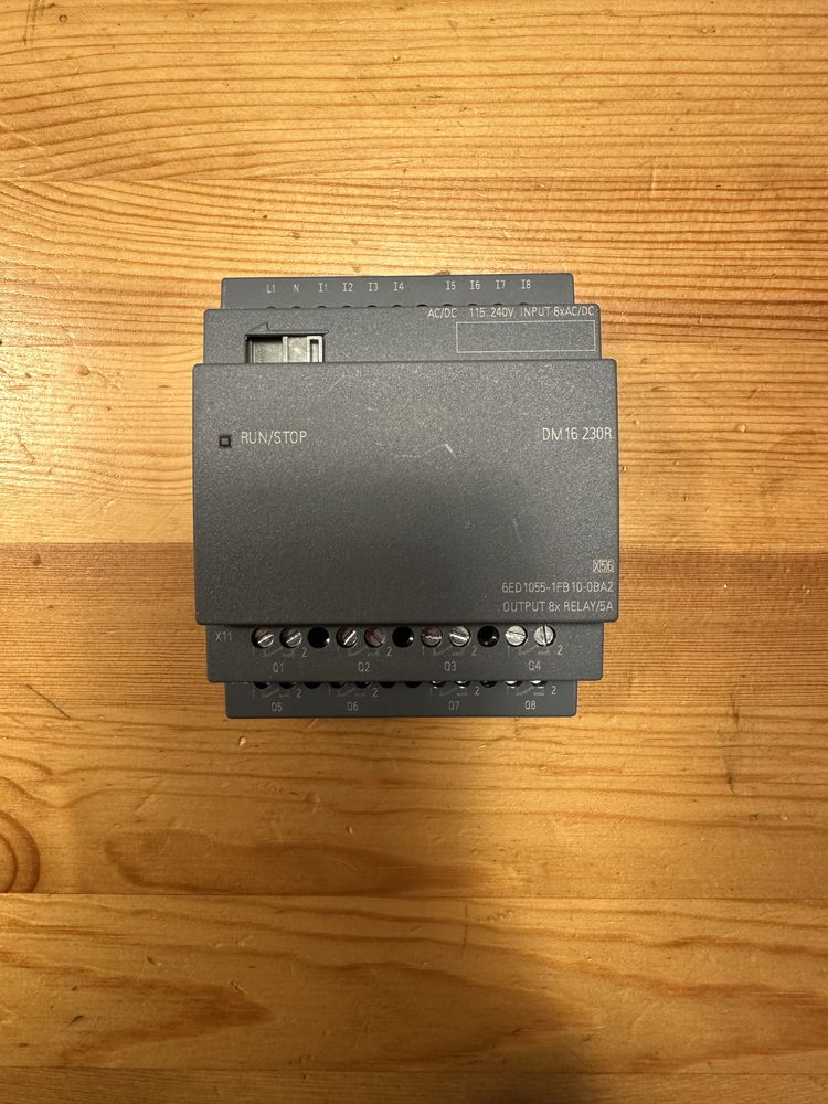 Siemens LOGO! DM16 230R 0BA2 Moduł rozszerzeń PLC 115 V