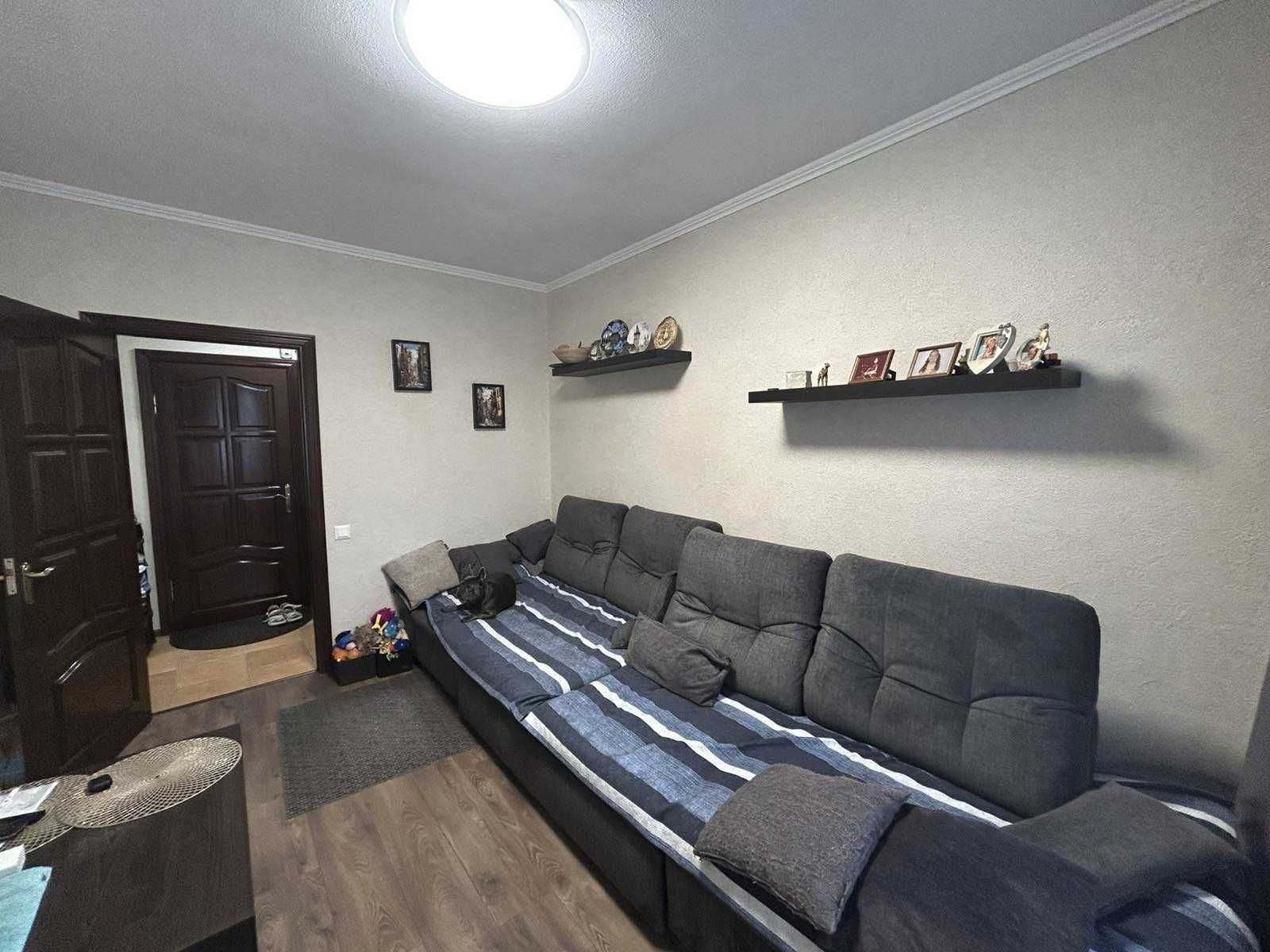 Продам отличную 2-ух комн. кв-ру на Оболони, ул. Героев Днепра,32-Б.