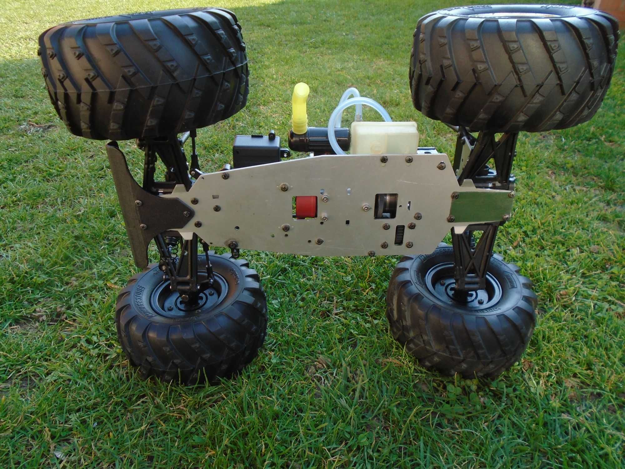 KYOSHO THRASHER Off Road 1:10 4WD Nitro Vintage Spalinowy Model RC