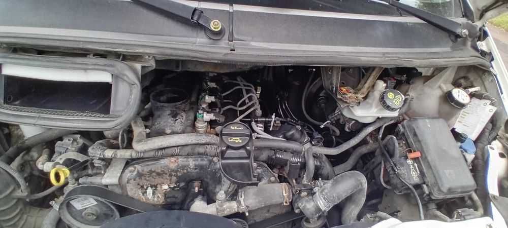 fORD tRANSIT L4 H2 kLIMA MOTOR 2,4 brygady 9 osób rok 2009
