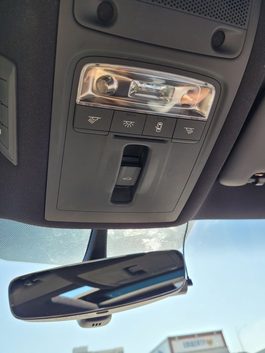 Audi A3 e-tron 2018 плагін гібрид