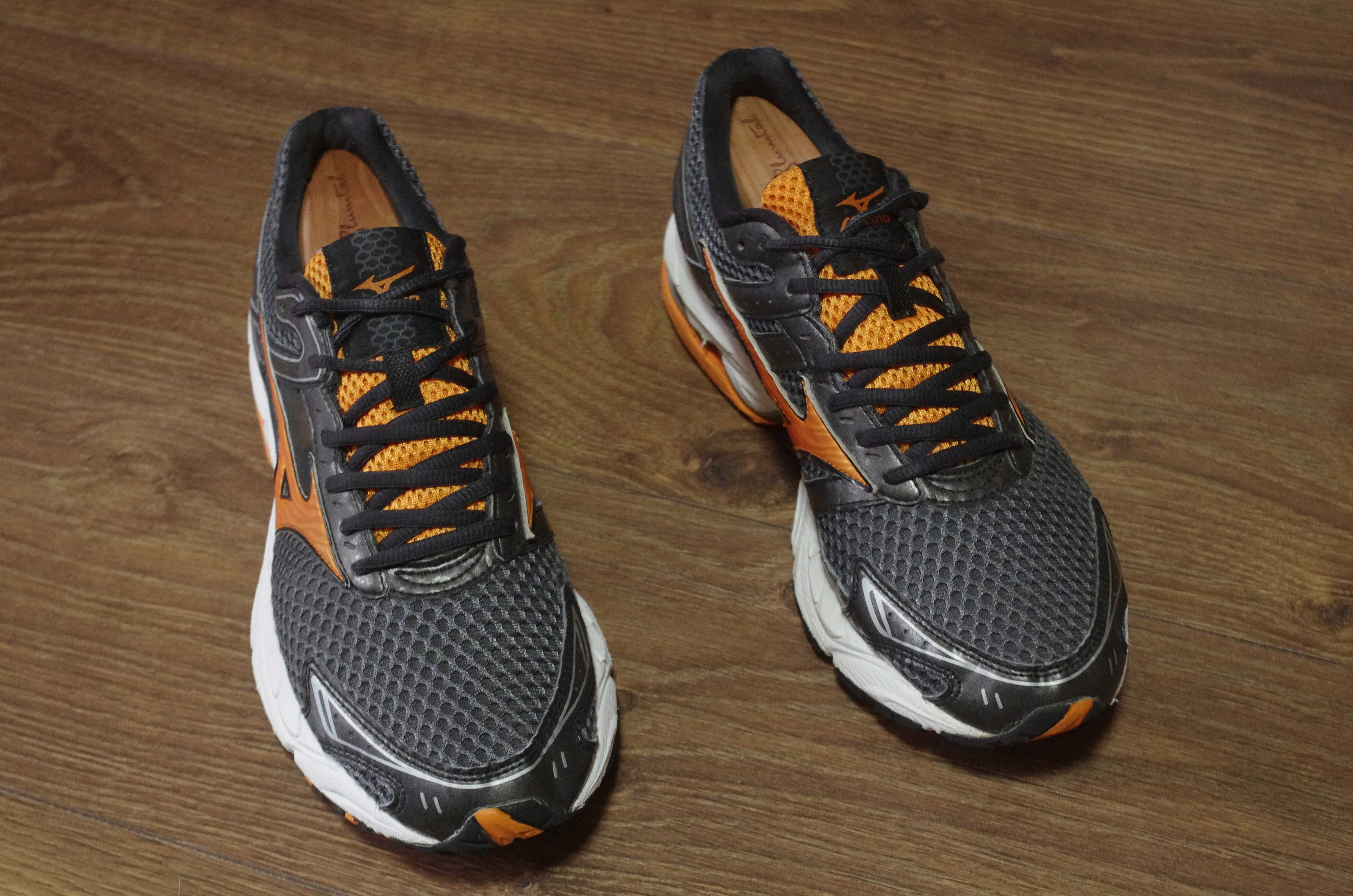 Кроссовки Mizuno Wave Legend оригінал 43 розмір бігові