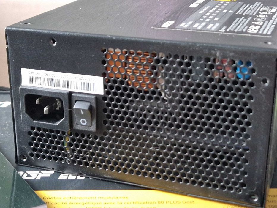 Продам Блок Живлення для комп'ютера MSI MPG A650GF - 650W