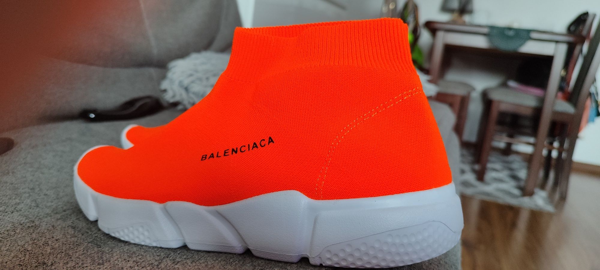 Buty snikers skarpety haluksy adidasy sportowe neon gumki sneakersy r.