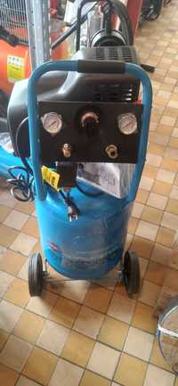 Kompresor Pionowy AIRPRESS |50L| 8 bar |2.5 KM/1.8 kW| 231 L/min |