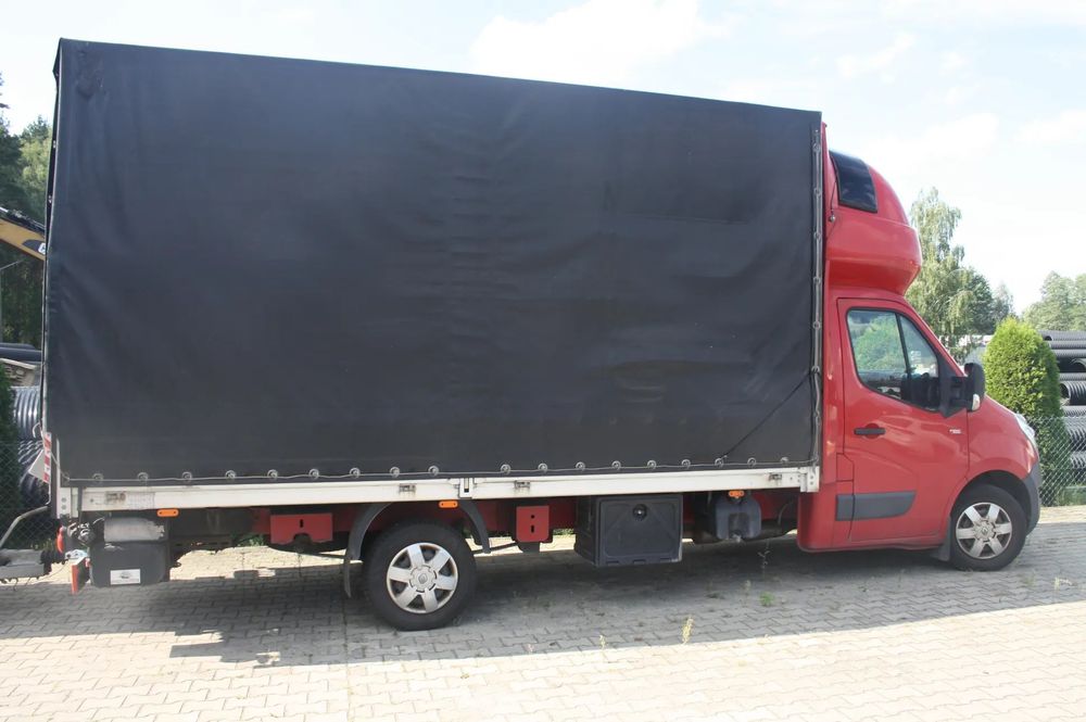Renault Master  Renault Master Plandeka z windą 2019 rok faktura VAT