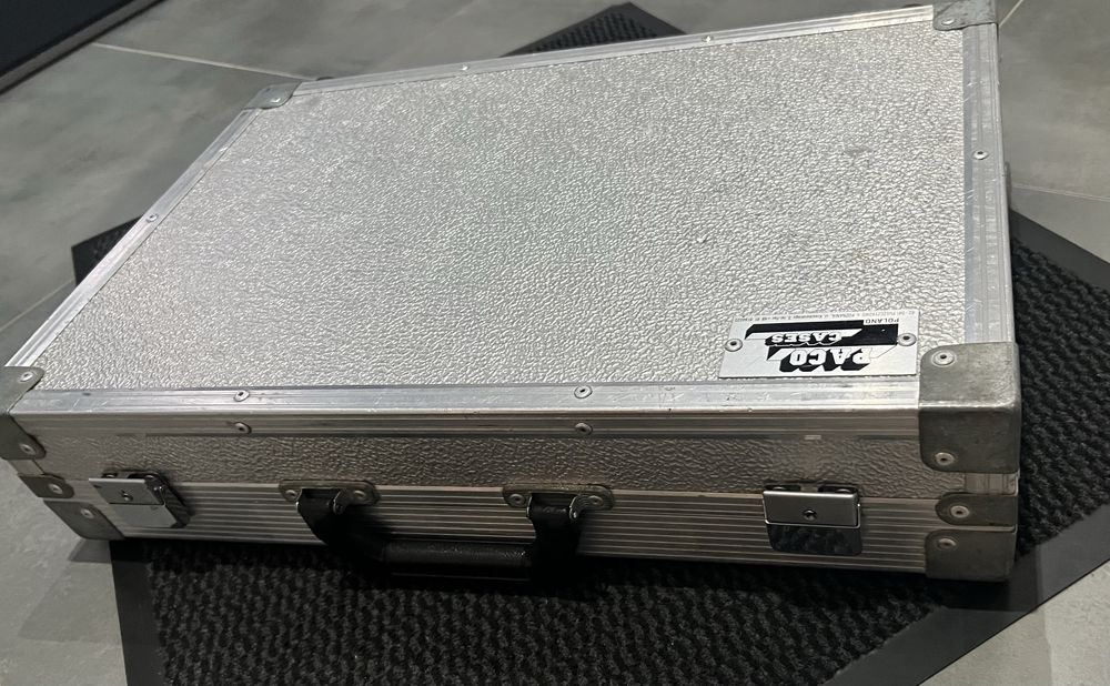 Case skrzynia walizka pedalboard Paco Cases