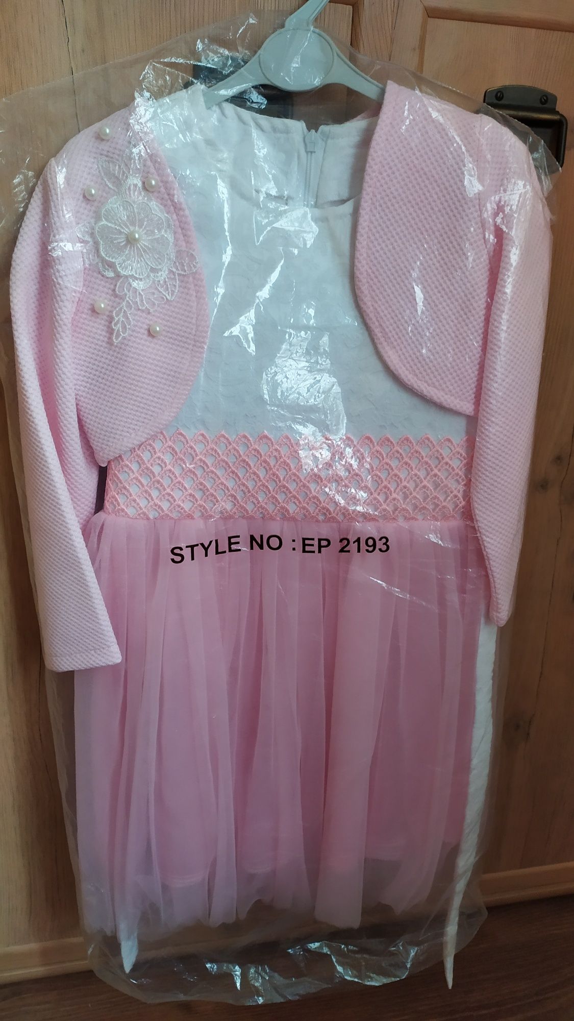 Платье нарядное праздничное, белое 104 см 3 4 года розовое
