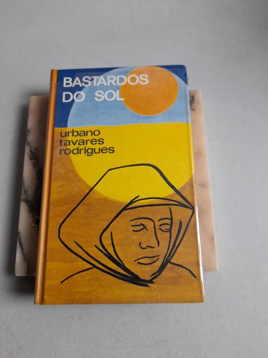 Livro PA-7- Urbano tavares rodrigues - bastardos do sol