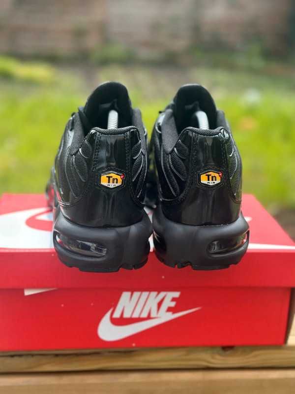 buty Nike_Air_Max_TN_Plus_Black trampki R.37.5
