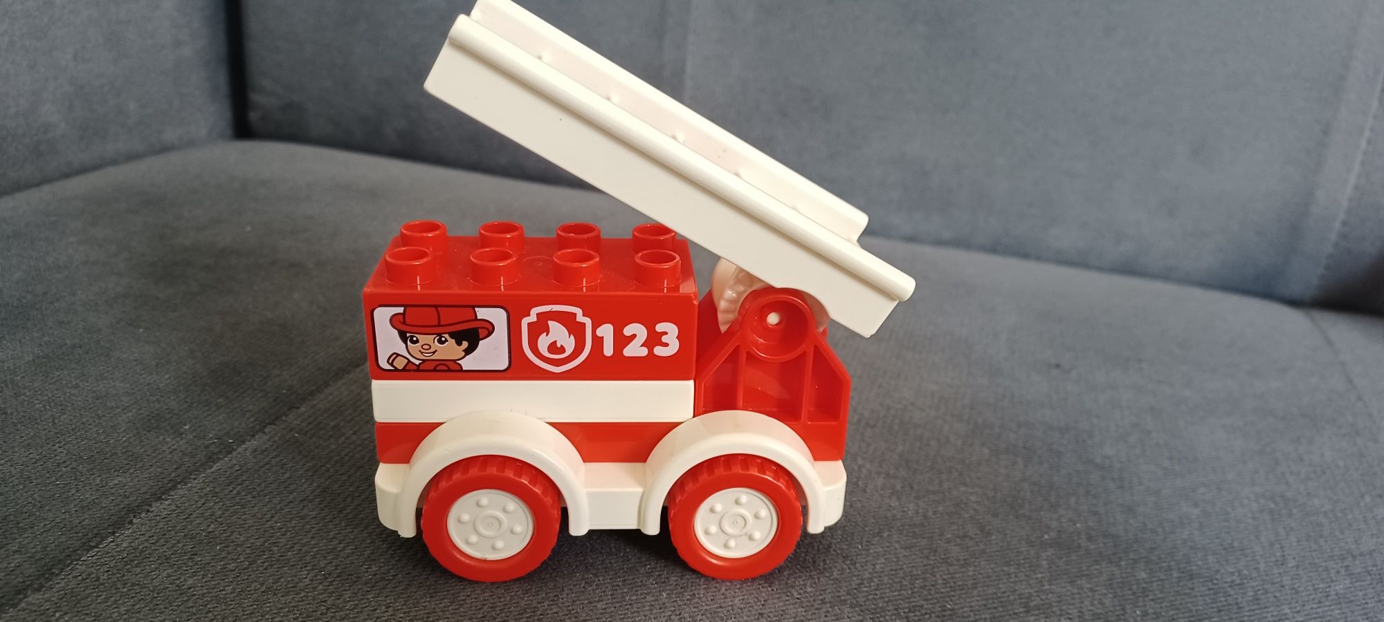 Lego Duplo straż i pomoc drogowa