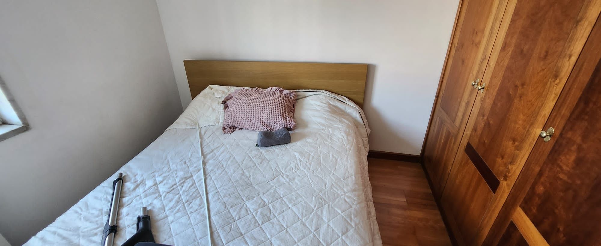 Cama IKEA com colchão Molaflex Bionic Sense