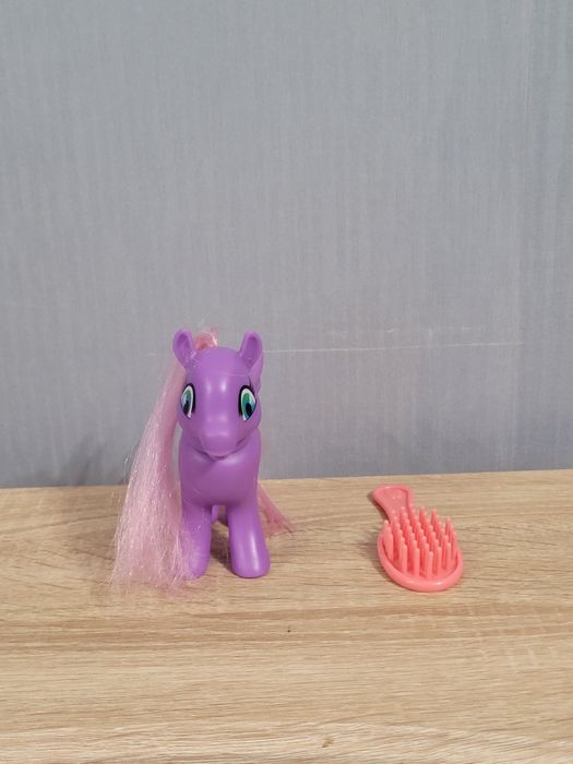 Лялька для дівчинки