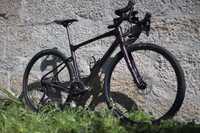 Bicicleta gravel carbono Giant Revolt Advanced 2