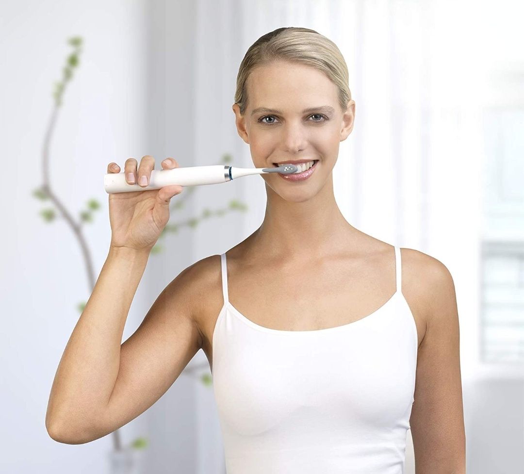escova de dentes elétrica com tecnologia sónica