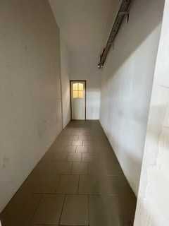 Magazyn z rampą 220 m2