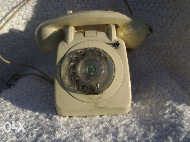 2 Telefones antigos - 1970 e 1974