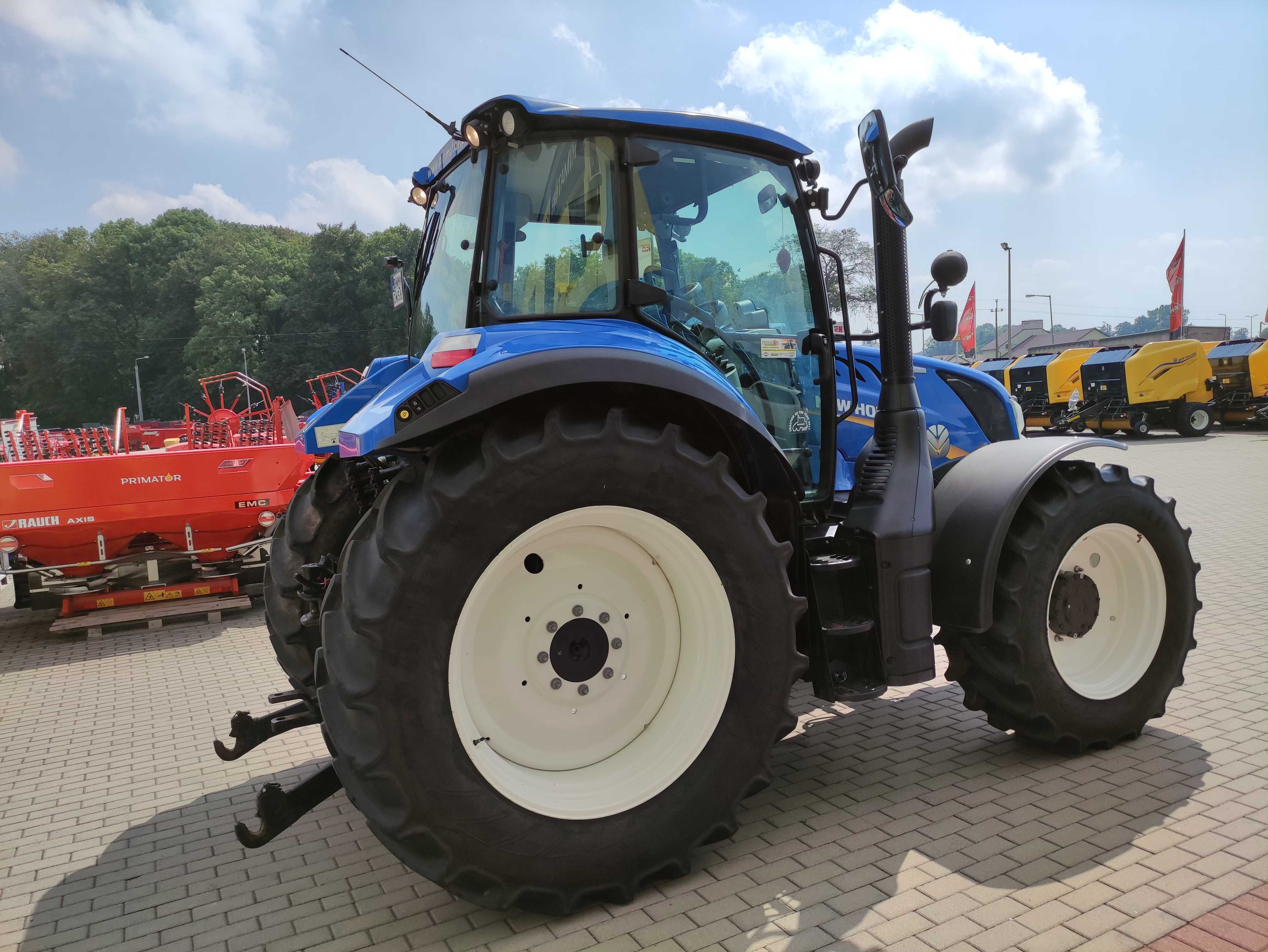 Ciągnik rolniczy New Holland T5.110 Electro Command