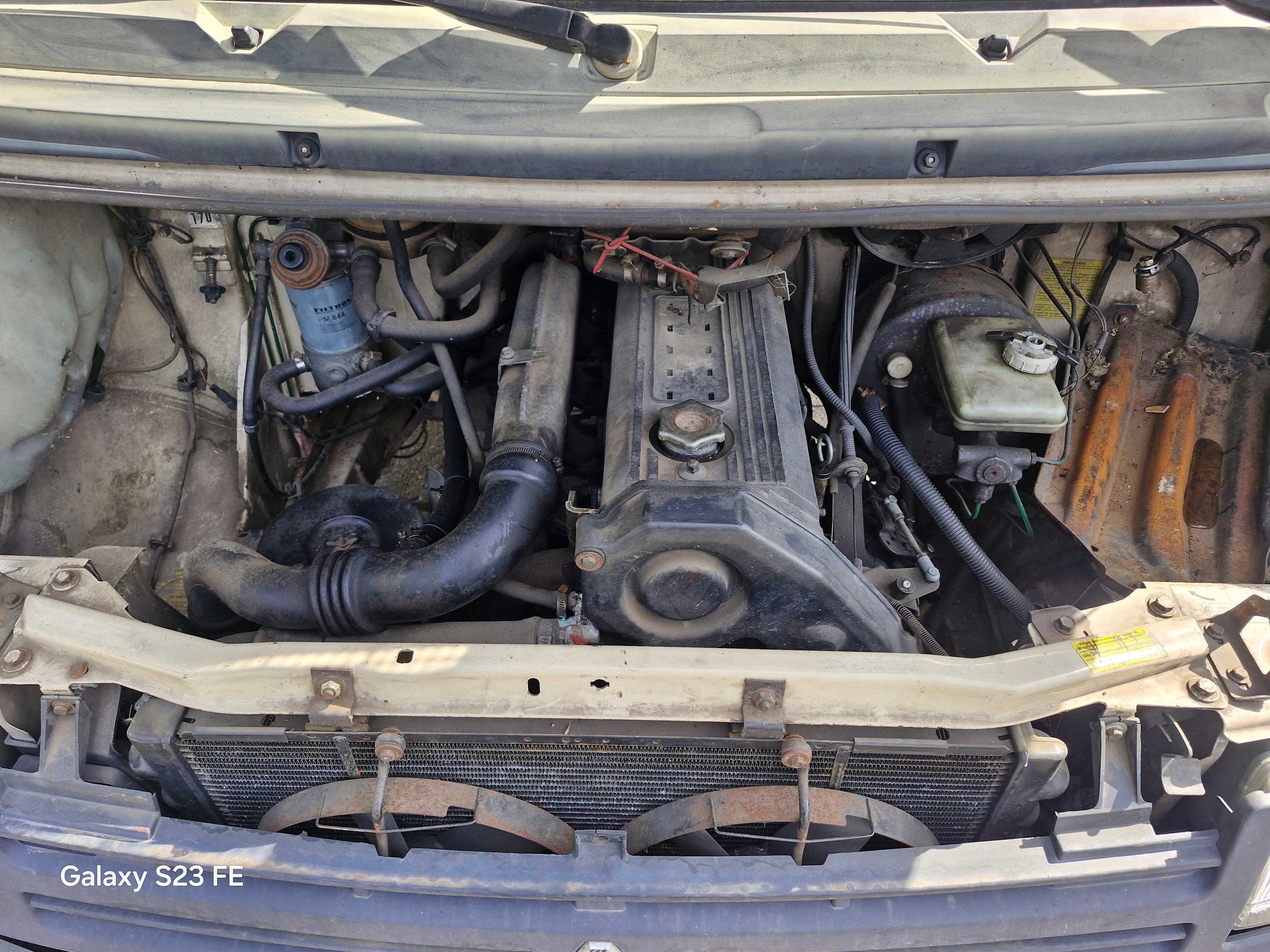Renault Trafic 8 osobowy 2.5 diesel 96KM 1989 rok