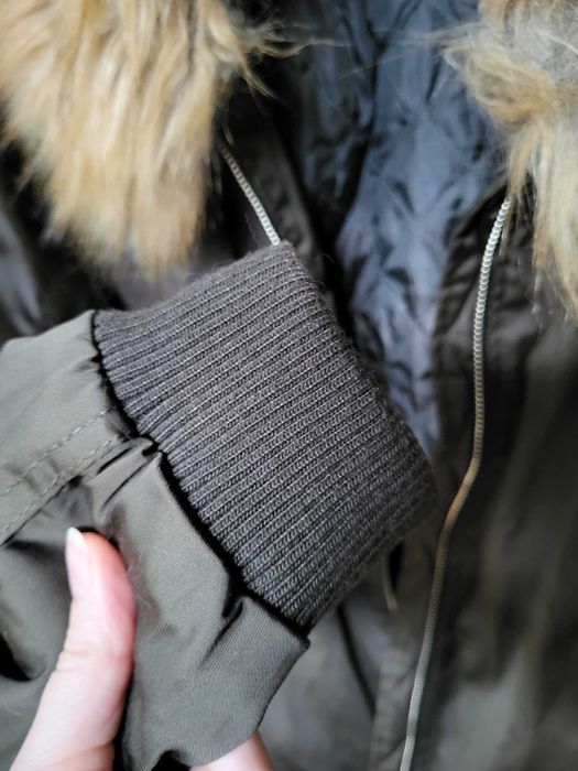 Kurtka bomberka khaki ocieplana pilotka Bomber River Island 38 M modna