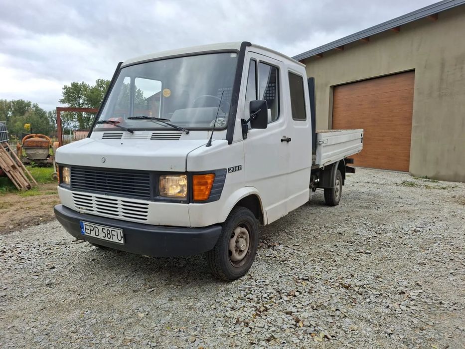 Mercedes-Benz 208  Mercedes 208 Kaczka | 7 osobowy | 2.3D | HAK