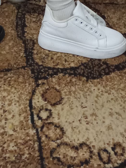 Продам Женскую обувь