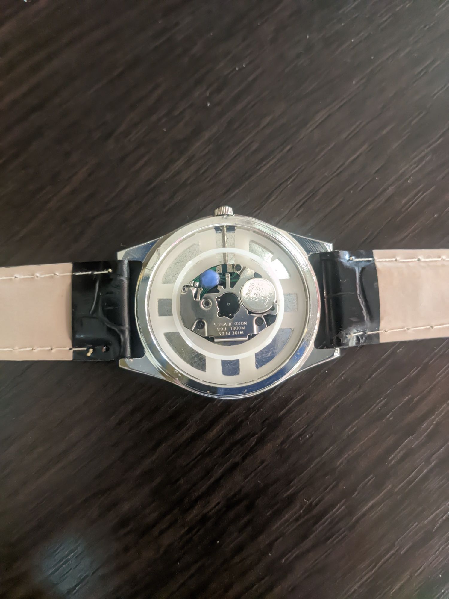 Наручные часы Eiger Type A202 кварцевые