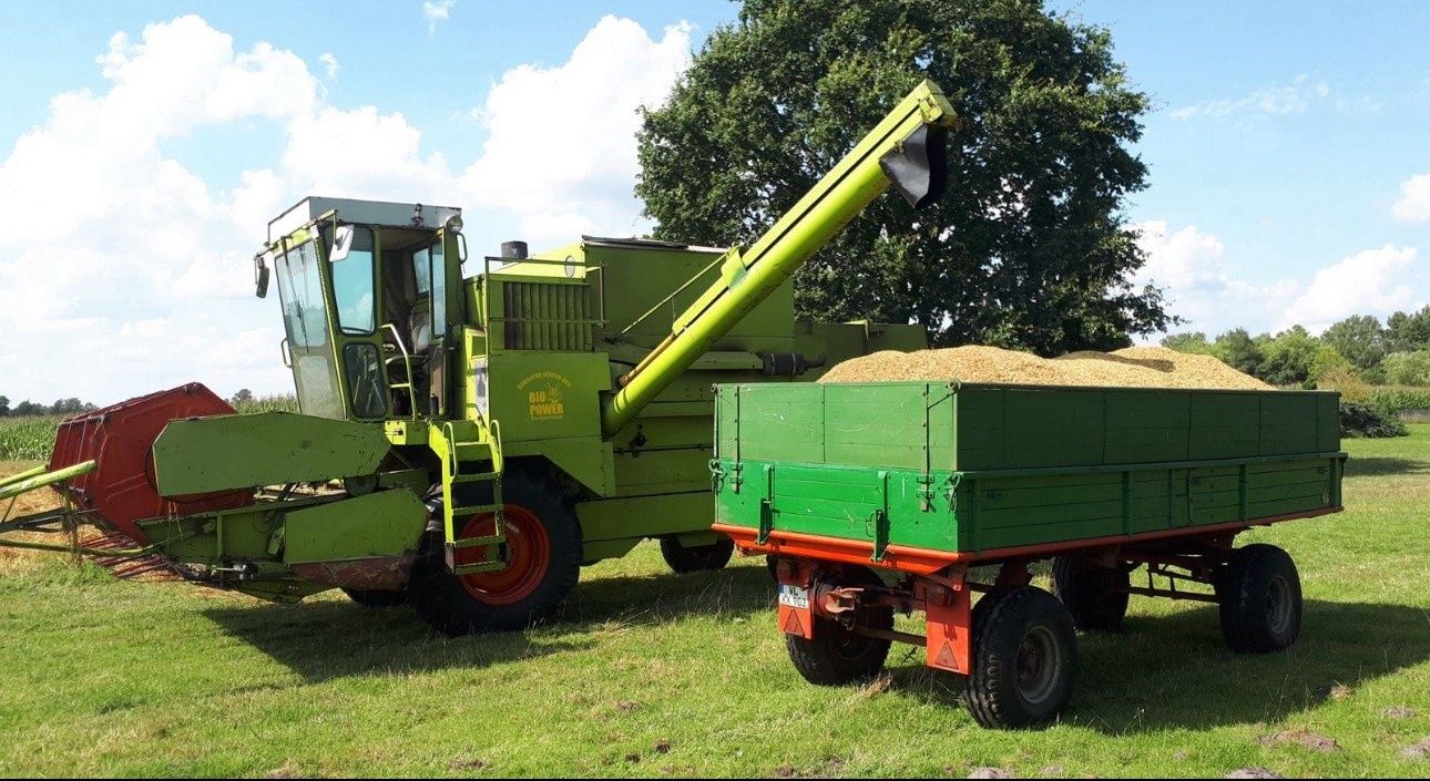 Claas Dominator 85