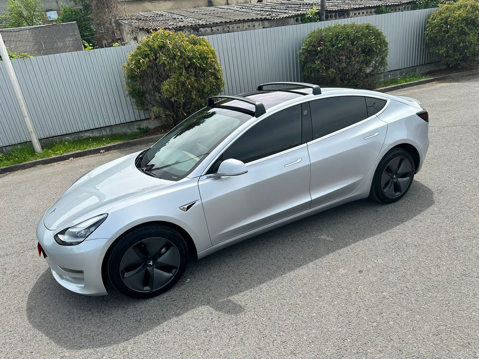 Tesla Model 3 Limited Dual Motor 
Longe Range 75 kwt
Dual Motor 
Ціна