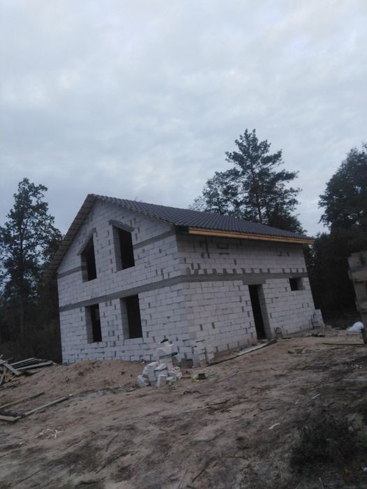 Фундамет, Укладка газоблоку,Покрівля,Фасадні роботи,Монтаж Паркану,