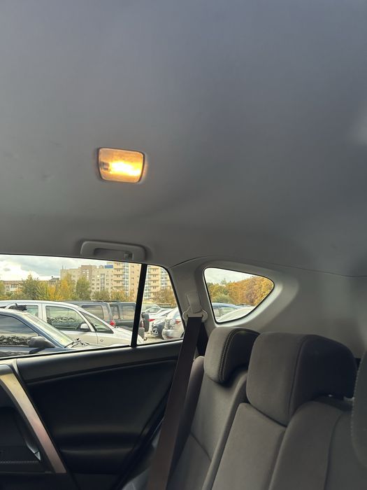 Продам Toyota RAV 4