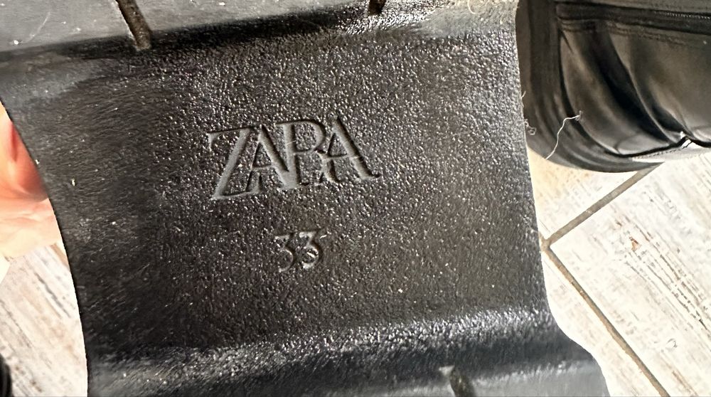 Дитячі лаковані чоботи ботинки Zara 33р