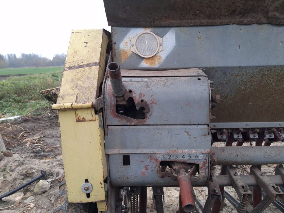 Sprzedam siewnik Poznaniak S043