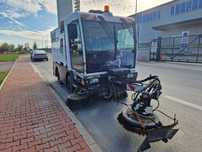 Schmidt Cleango 400  Zamiatarka samojezdna/2010R/Euro5/Mercedes