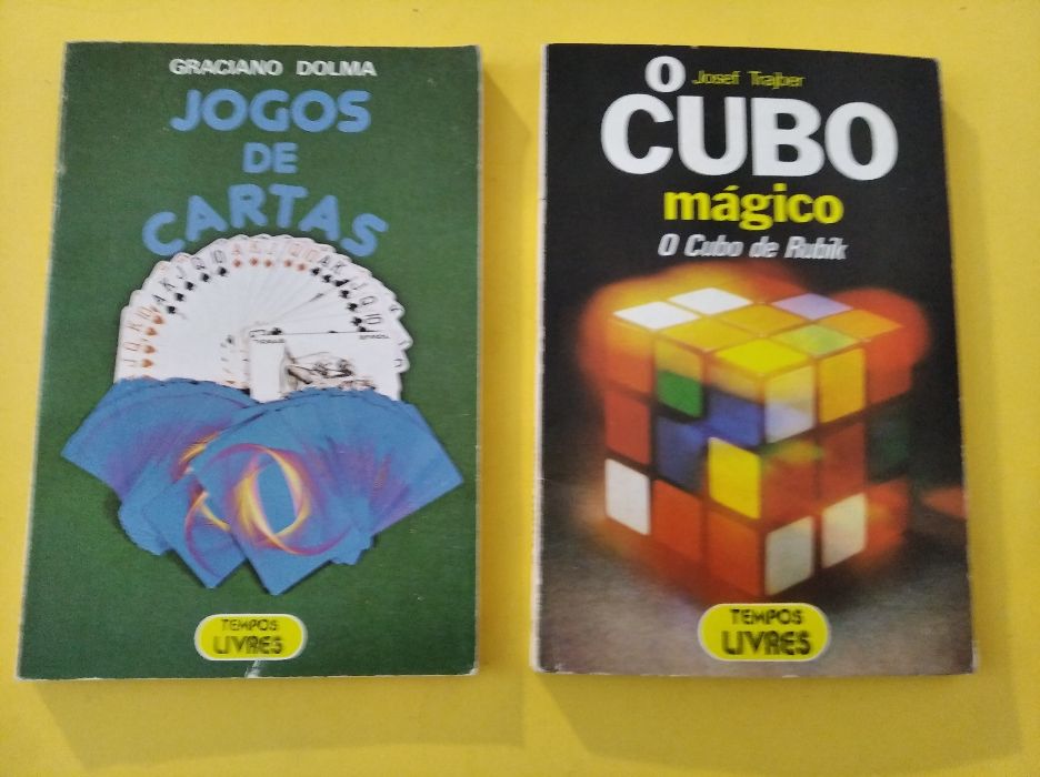 Livros sobre jogo de cartas, xadrez, magia e cubo mágico