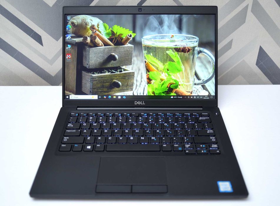 Dell latitude 7390/ i5-8350U/ 8/16 RAM/ 256/512 SSD/ 13.3 FHD/ Сенсор