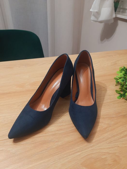 Buty Reserved granatowe