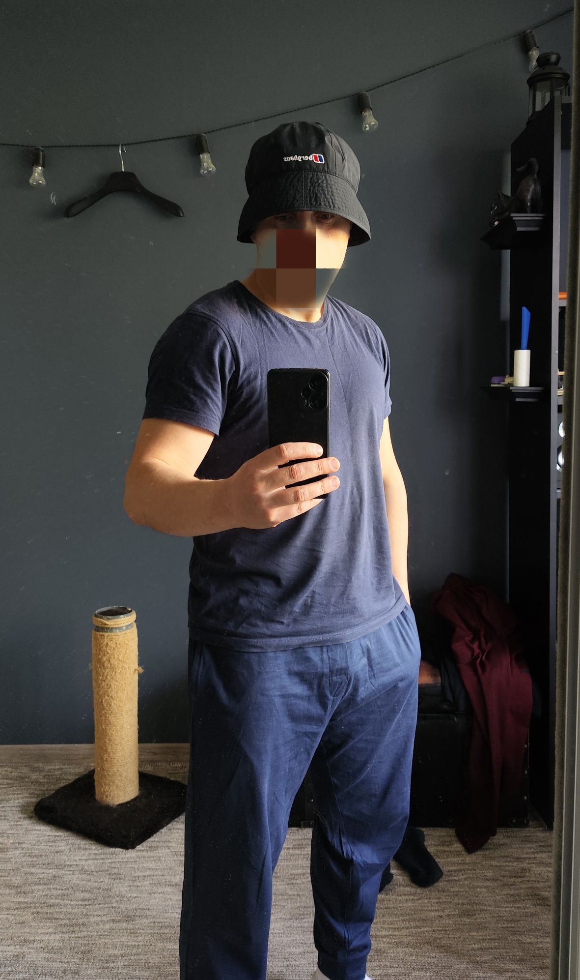 Продам панаму Berghaus GORE-TEX