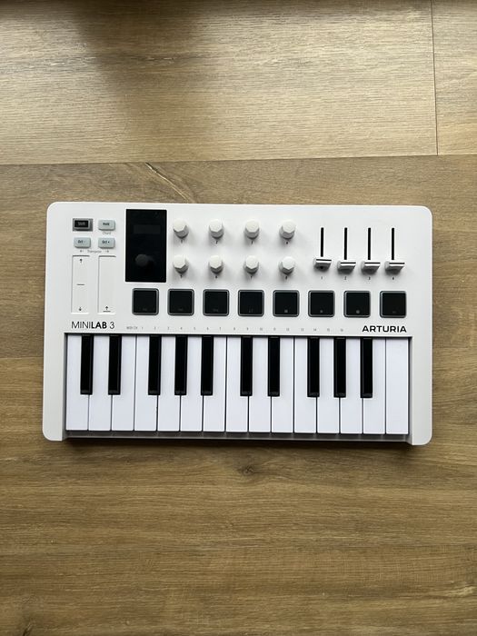 Arturia Minilab 3 Kontroler MIDI
