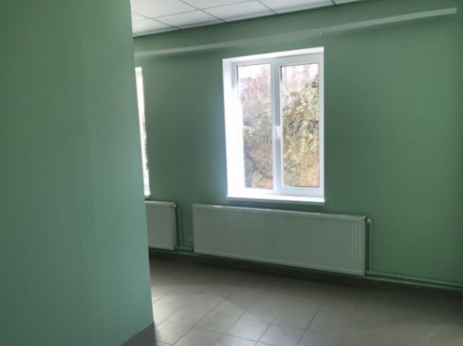 Комерційне приміщення по вул.Ковжуна 4