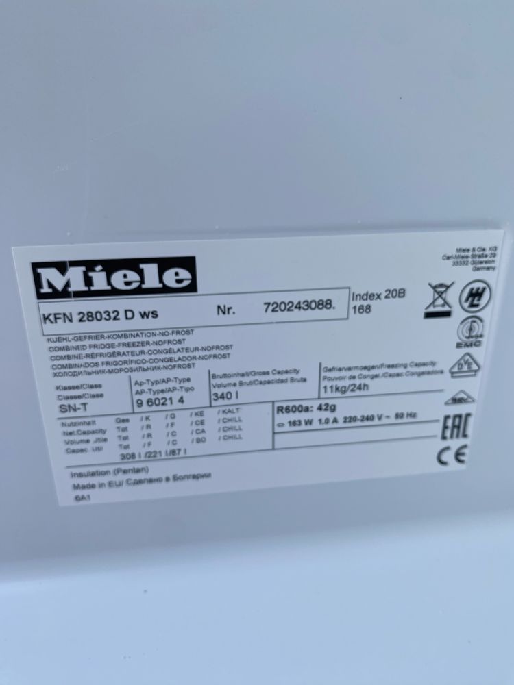 Холодильник Miele