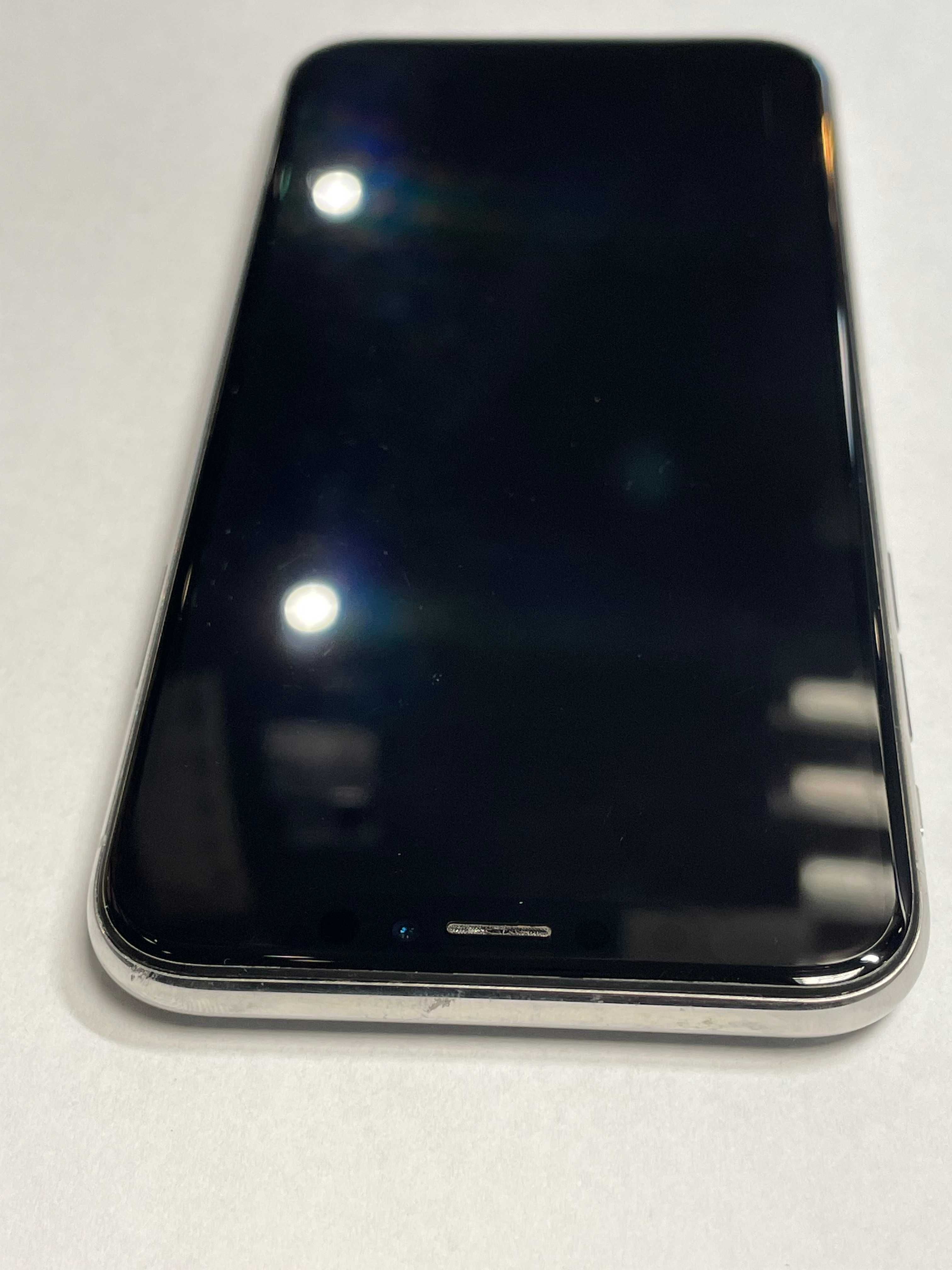 Apple iPhone X 64GB Silver (biały) bateria 100%