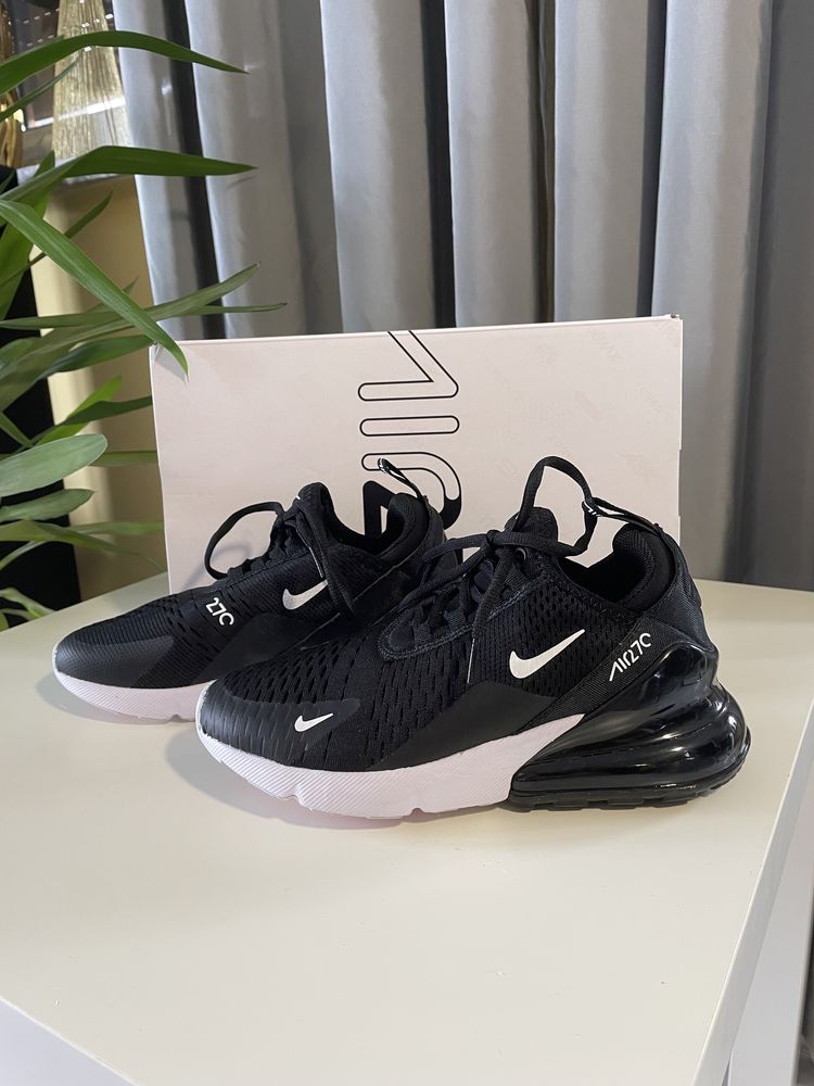 Nowe damskie buty Nike Air Max 270, rozmiar 37,5