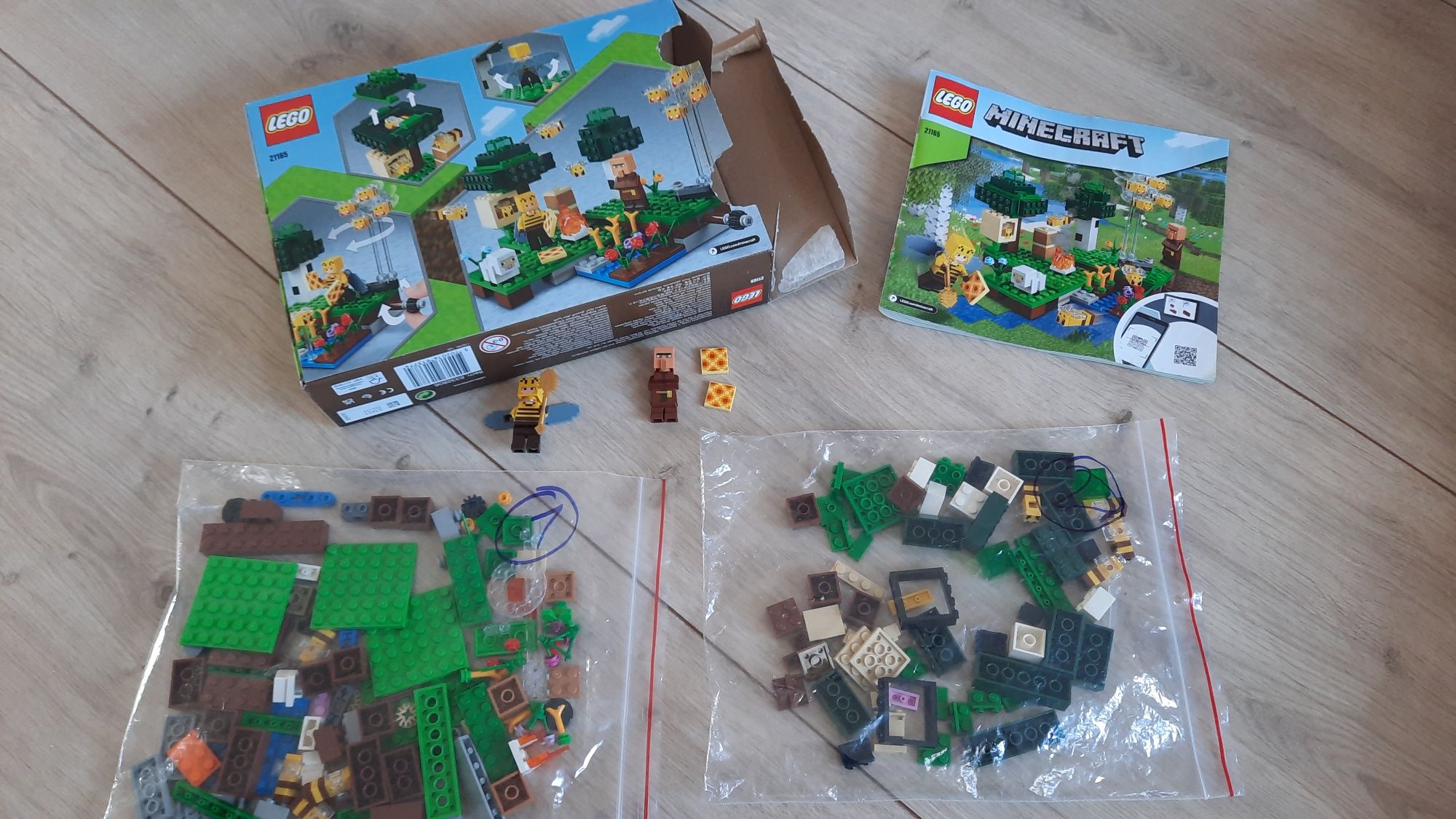 Klocki lego minecraft pasieka 21165