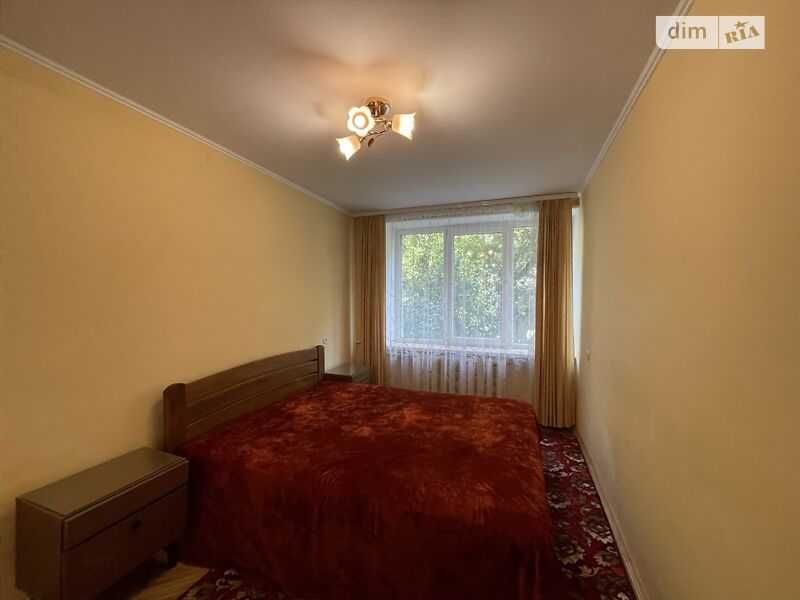 Продаж 2-кімнатної квартири з ремонтом, вулиця Вітовського / Зарицьких